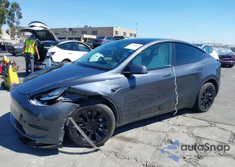 2022 Tesla Model Y Long Range Dual Motor All-Wheel Drive из США, поврежденный, VIN 7SAYGDEE4NF462065